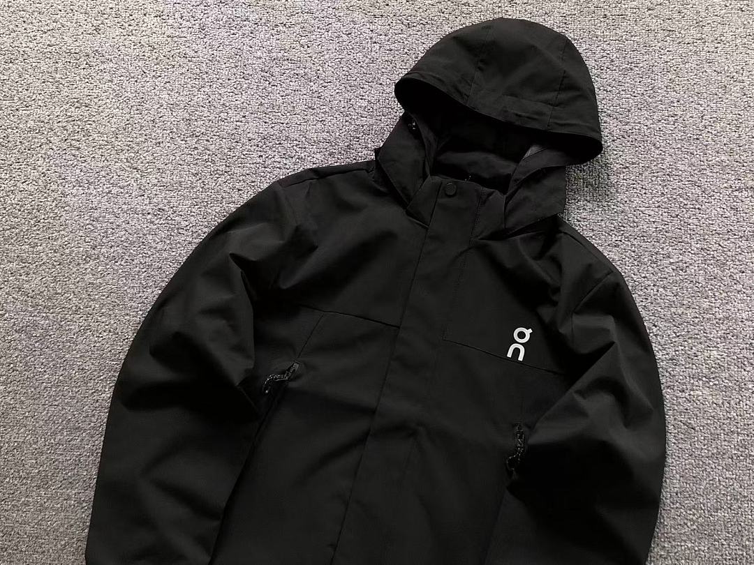On Running 208 ON JACKET 2207150404 (Im 170Cm 60Kg I Wear Size XL In The Phot) - Image 9