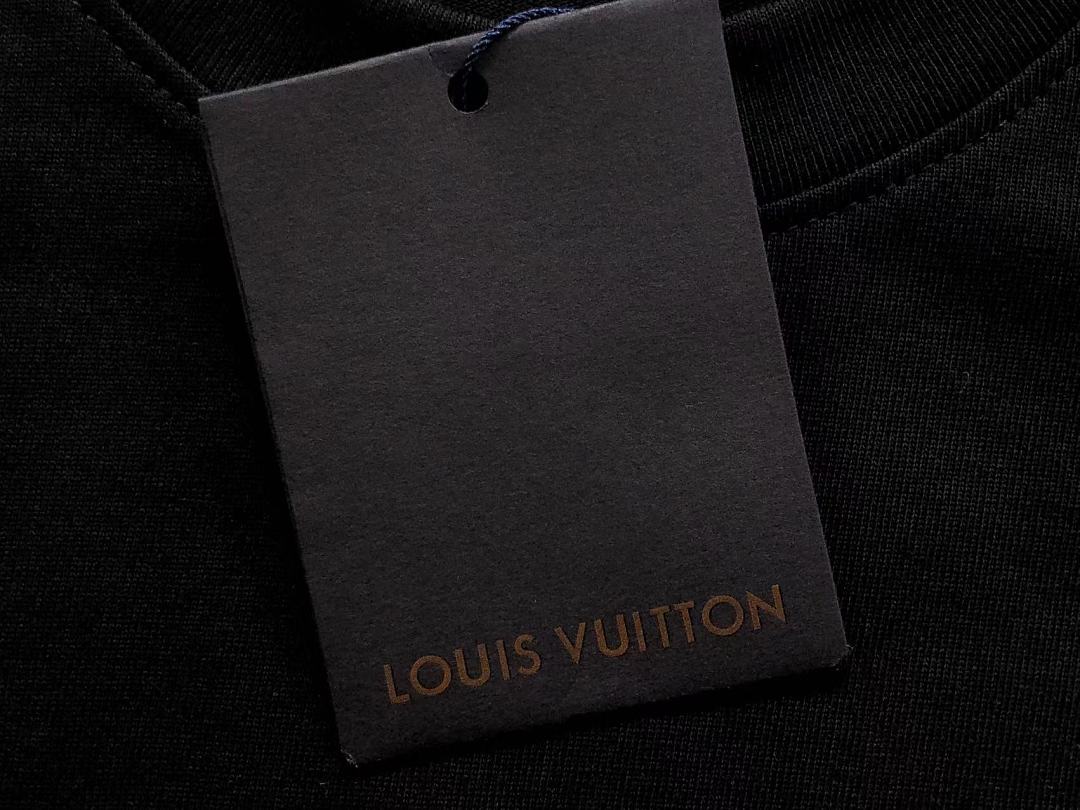Louis Vuitton 108 L⭐ T-SHIRT 5241410147 (Im 170Cm 60Kg I Wear Size M In The Phot) - Image 21