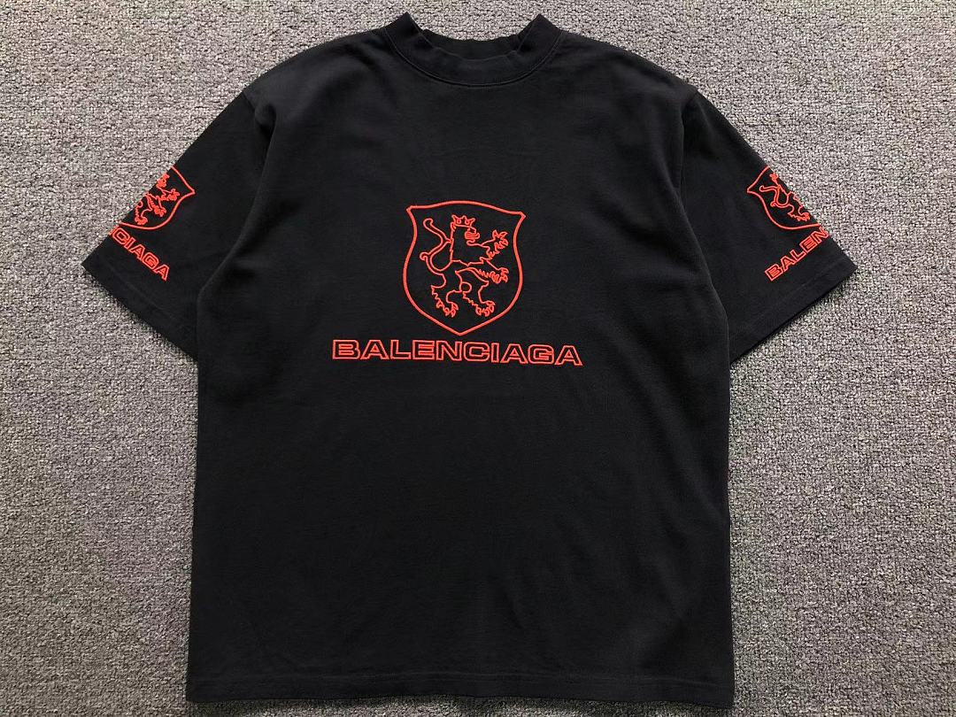 Balenciaga 135 B⭐L⭐⭐⭐IA⭐A T-SHIRT 42042006163 (Im 170Cm 60Kg I Wear Size XS In The Phot) - Image 5