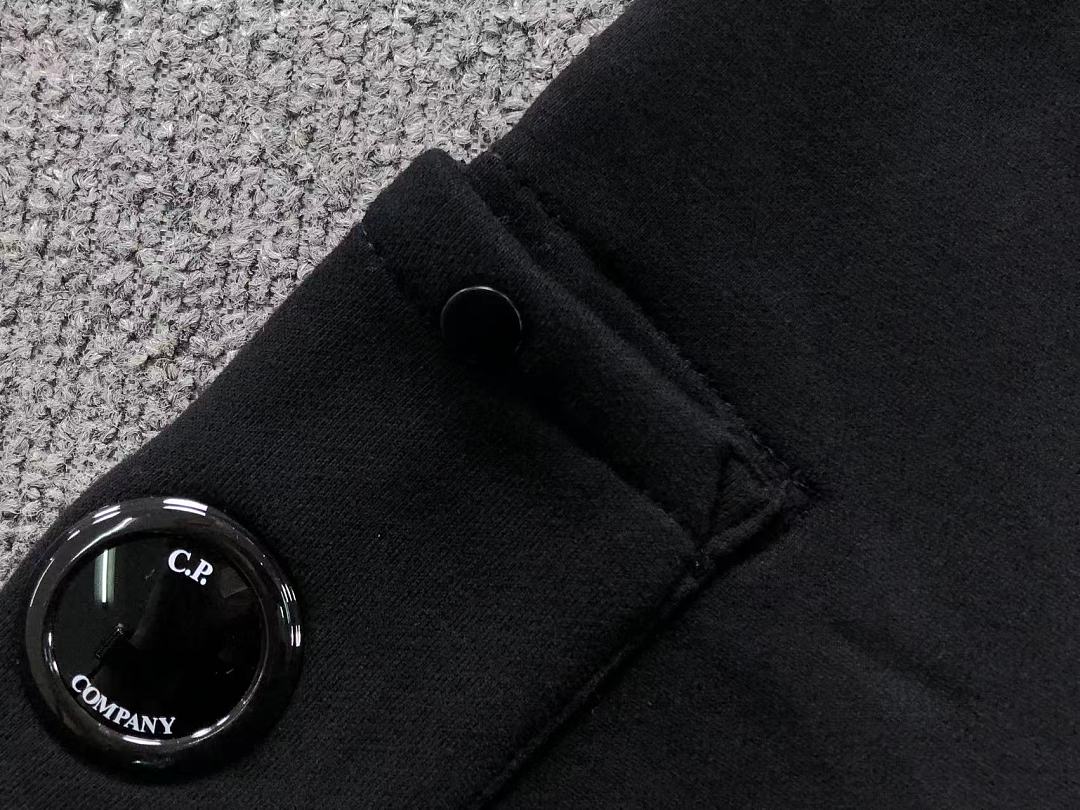 C.P. Company 215 CP HOODIE 22082821172 (Im 170Cm 60Kg I Wear Size M In The Phot) - Image 22