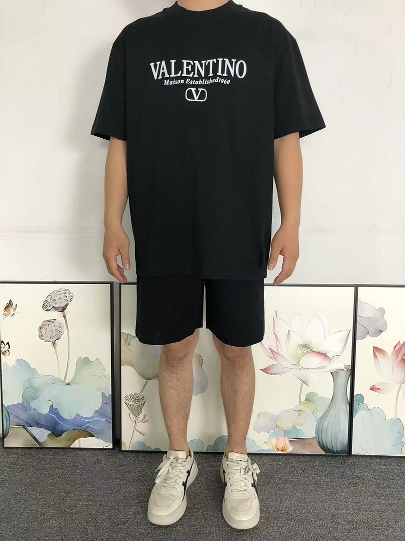Valentino 115 VALENTINO T-SHIRT 5241605147 (Im 170Cm 60Kg I Wear Size M In The Phot) - Image 3