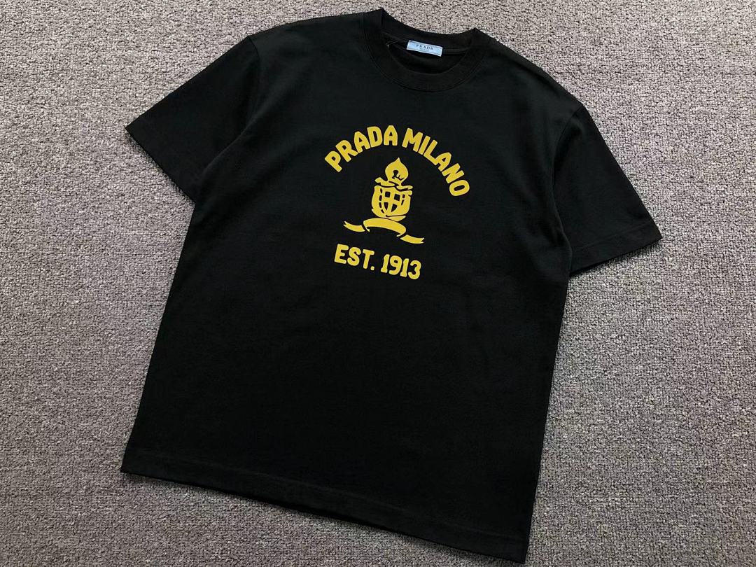 Prada 115 P⭐A⭐A T-SHIRT 3201312221 (Im 170Cm 60Kg I Wear Size M In The Phot) - Image 17