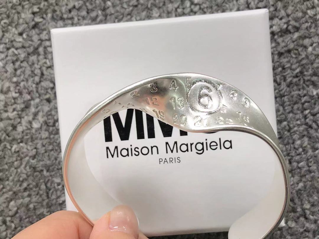 On Running 178 MAISON MARGIELA - Image 6