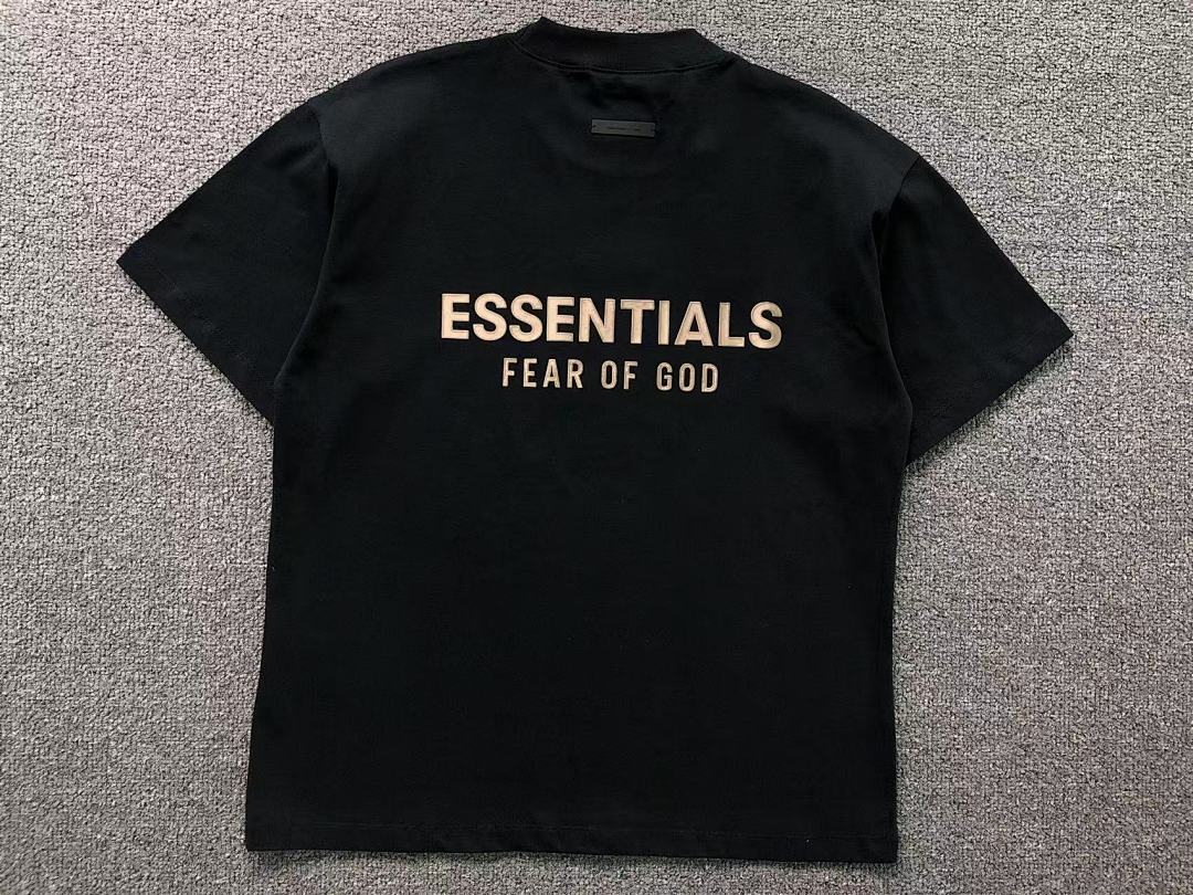 Fear of God SHORTS 115 FOG T-SHIRT - Image 9