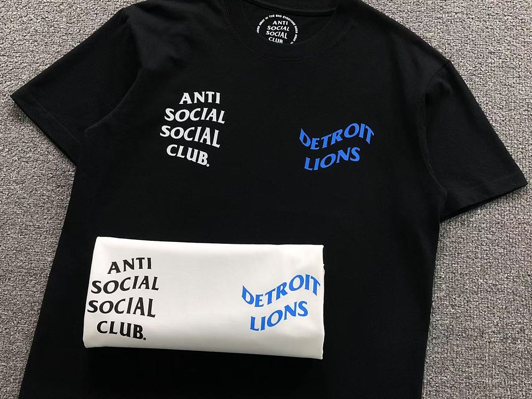 Christian Louboutin 88 ANTI SOCIAL CLUB T-SHIRT 3206211002 (Im 170Cm 60Kg I Wear Size M In The Phot) - Image 17