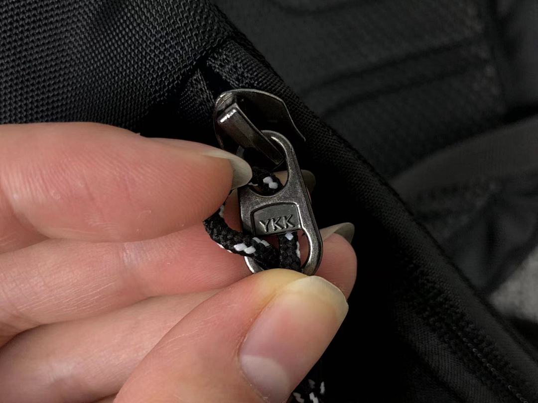 On Running 85 PATAGONIA BAG (Long 19CM* Wide 9CM* High 32CM) - Image 19