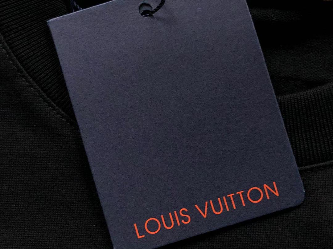 Louis Vuitton 128 L⭐ T-SHIRT 1101170521 (Im 170Cm 57Kg I Wear Size M In The Phot) - Image 28