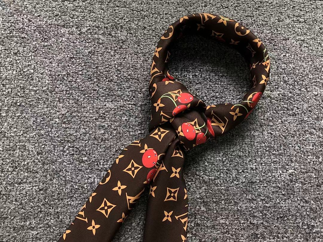 Louis Vuitton 95 L⭐ SCARF 5262010102 (Long 90CM* Wide - Image 4