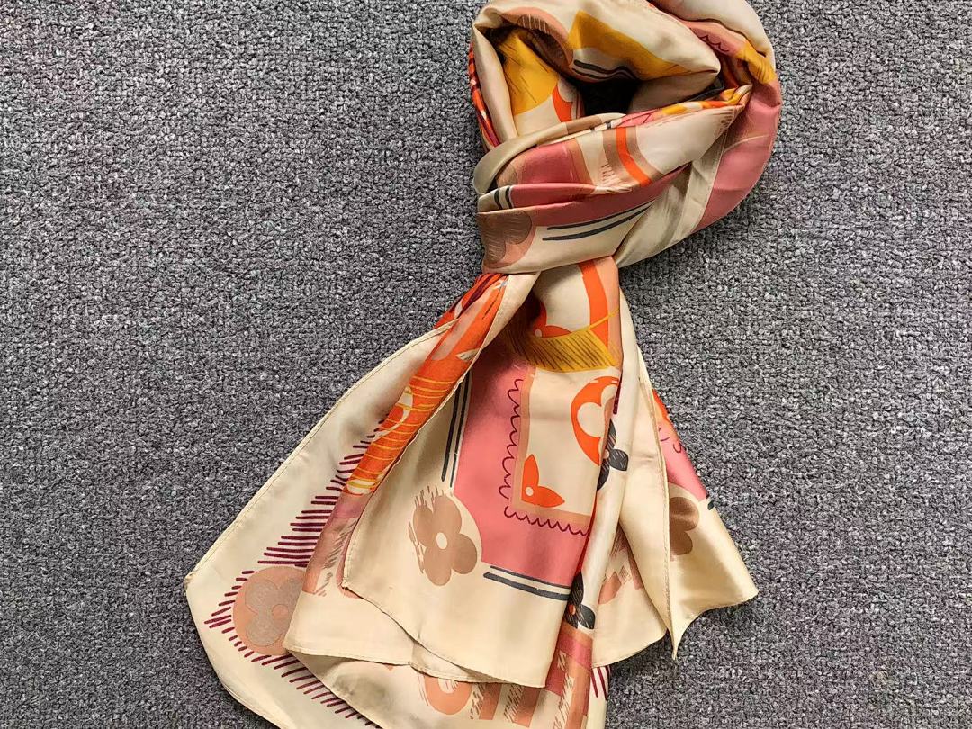 Louis Vuitton 68 L⭐ SCARF 2203171376 (Long 180CM* Wide 90CM*) - Image 5