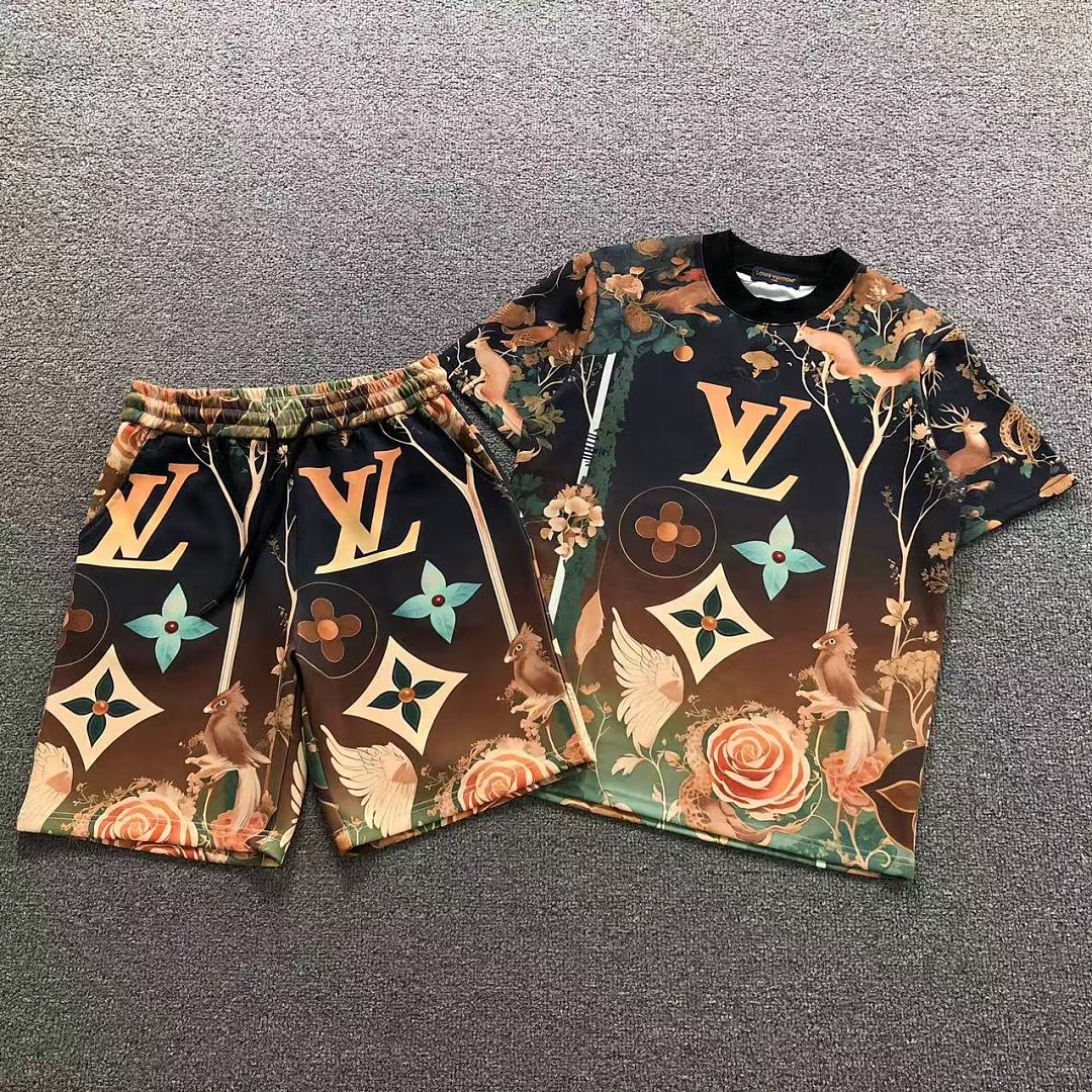 Louis Vuitton SHORTS175 L⭐ T-SHIRT SHORTS 22050511125 (Im 170Cm 60Kg I Wear Size S In The Phot)