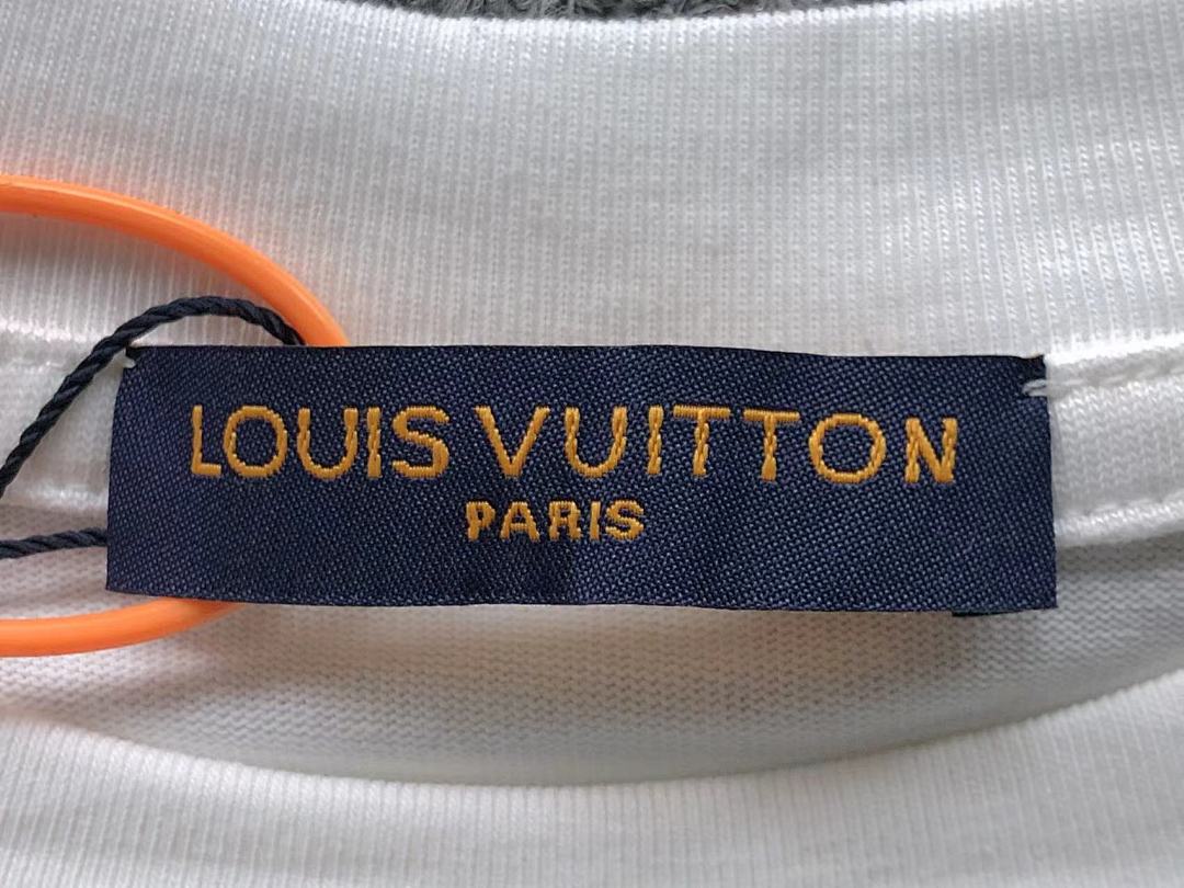 Louis Vuitton 126 L⭐ T-SHIRT 214011436 (Im 170Cm 60Kg I Wear Size S In The Phot) - Image 15