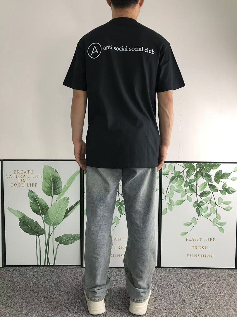 Christian Louboutin 85 ANTI SOCIAL CLUB T-SHIRT 31130602 (Im 170Cm 57Kg I Wear Size M In The Phot) - Image 4