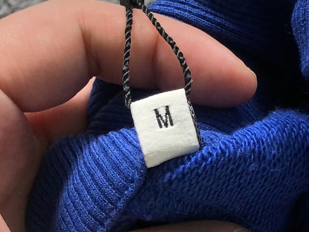 AMI 129 AMI HOODIE 3209040421 (Im 170Cm 60Kg I Wear Size M In The Phot) - Image 15