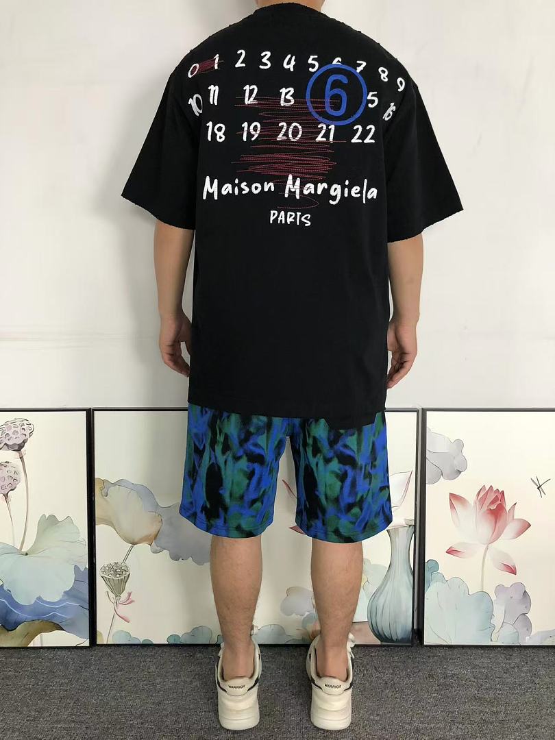 On Running 135 MAISON MARGIELA T-SHIRT 3205290321 (Im 170Cm 60Kg I Wear Size M In The Phot) - Image 4