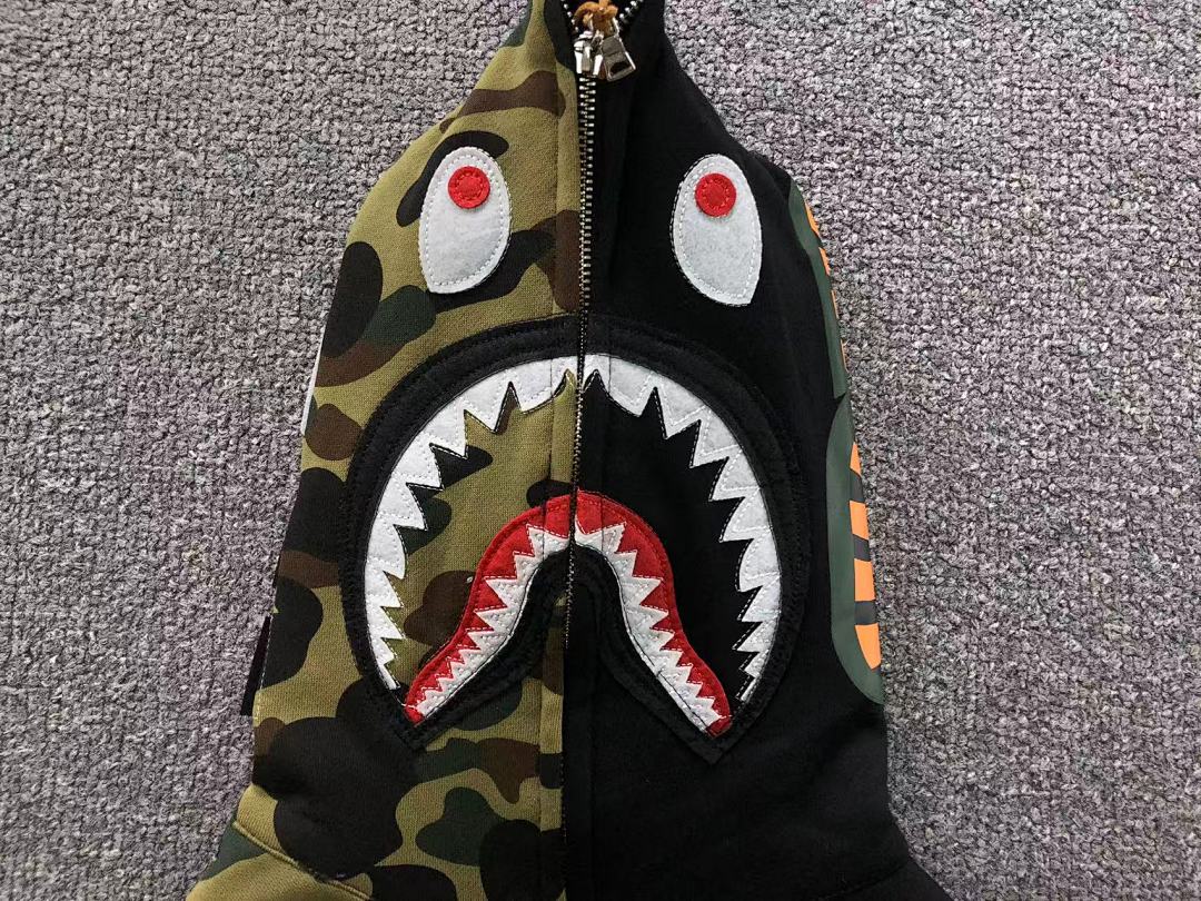 Bape 215 BAPE HOODIE 3203210717 (Im 170Cm 60Kg I Wear Size S In The Phot) - Image 15