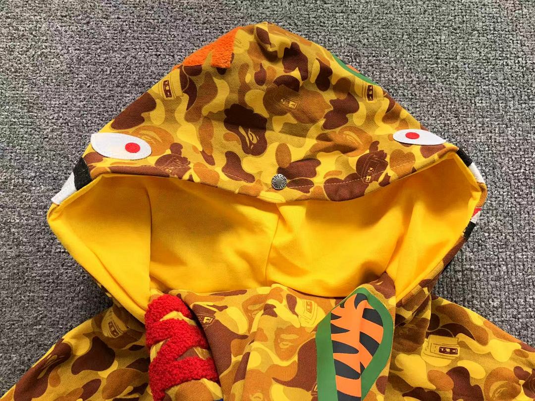 Bape 238 BAPE HOODIE 4110200677 (Im 170Cm 60Kg I Wear Size L In The Phot) - Image 16
