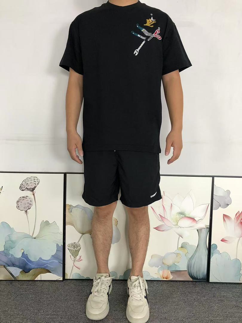 Louis Vuitton 125 L⭐ T-SHIRT 2208033615 (Im 170Cm 60Kg I Wear Size S In The Phot) - Image 3