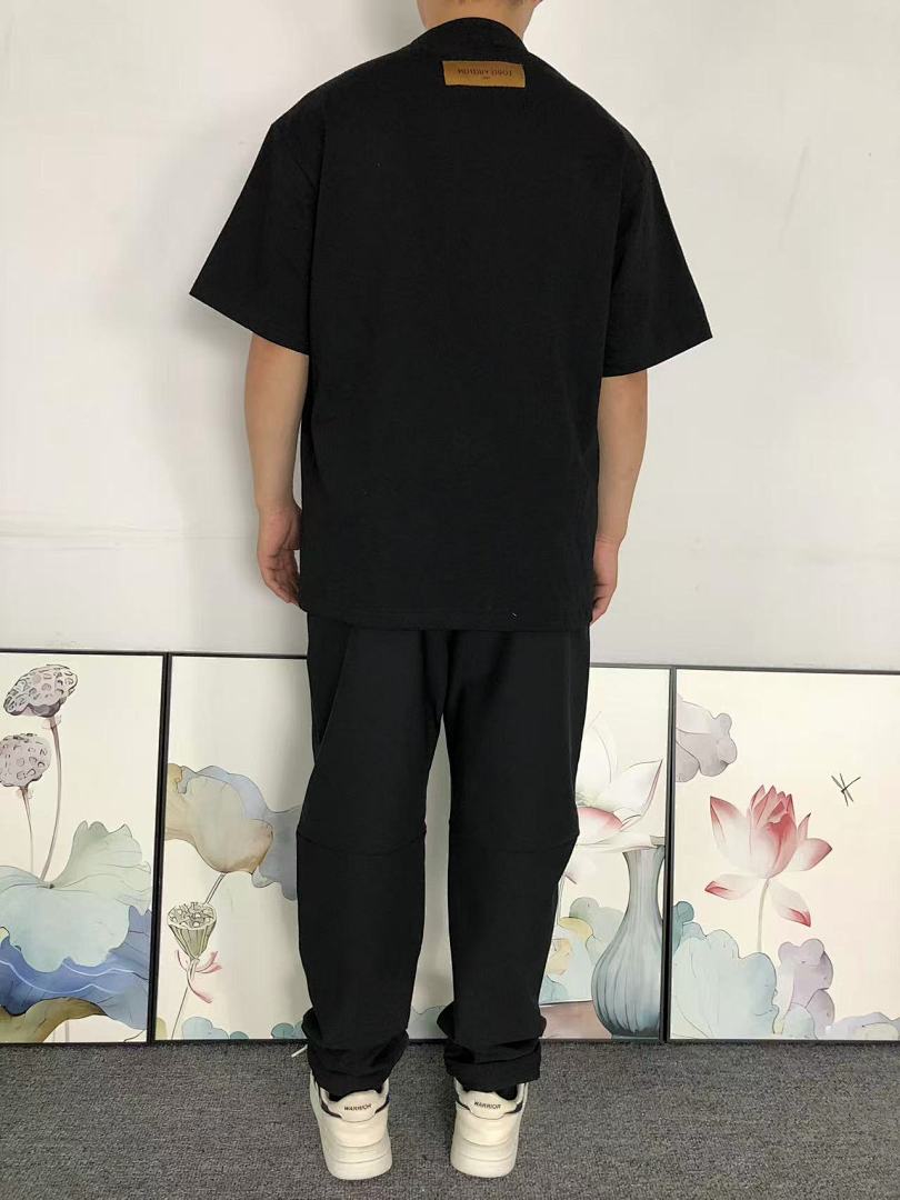 Louis Vuitton 118 L⭐ T-SHIRT 5112003147 (Im 170Cm 60Kg I Wear Size M In The Phot) - Image 4