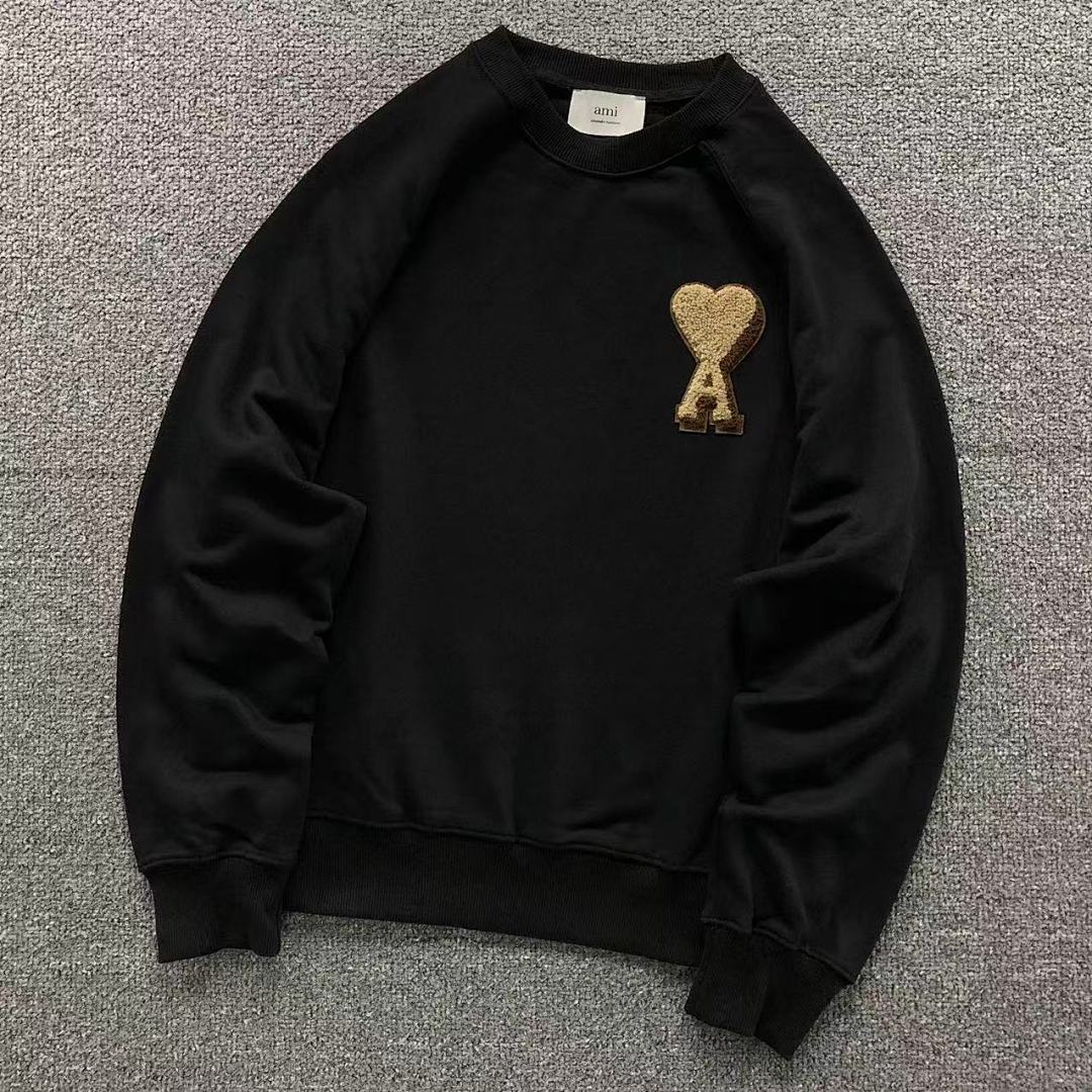 AMI 138 AMI HOODIE 3110070817 (Im 170Cm 60Kg I Wear Size S In The Phot)