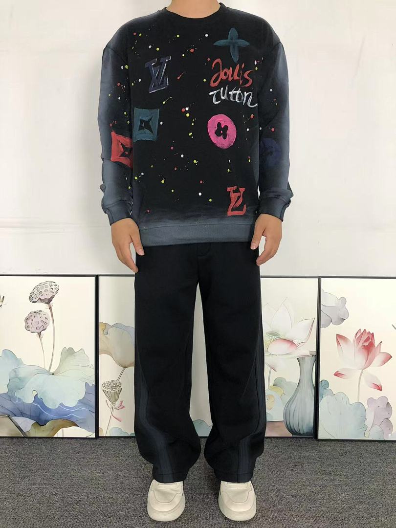Louis Vuitton 158 L⭐ HOODIE 5110705147 (Im 170Cm 60Kg I Wear Size M In The Phot) - Image 3