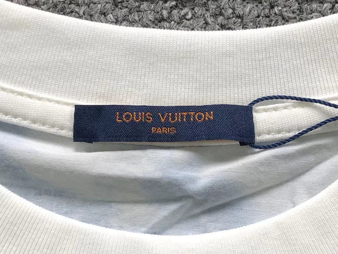 Louis Vuitton 78 L⭐ T-SHIRT 5240205100 (Im 170Cm 60Kg I Wear Size M In The Phot) - Image 17