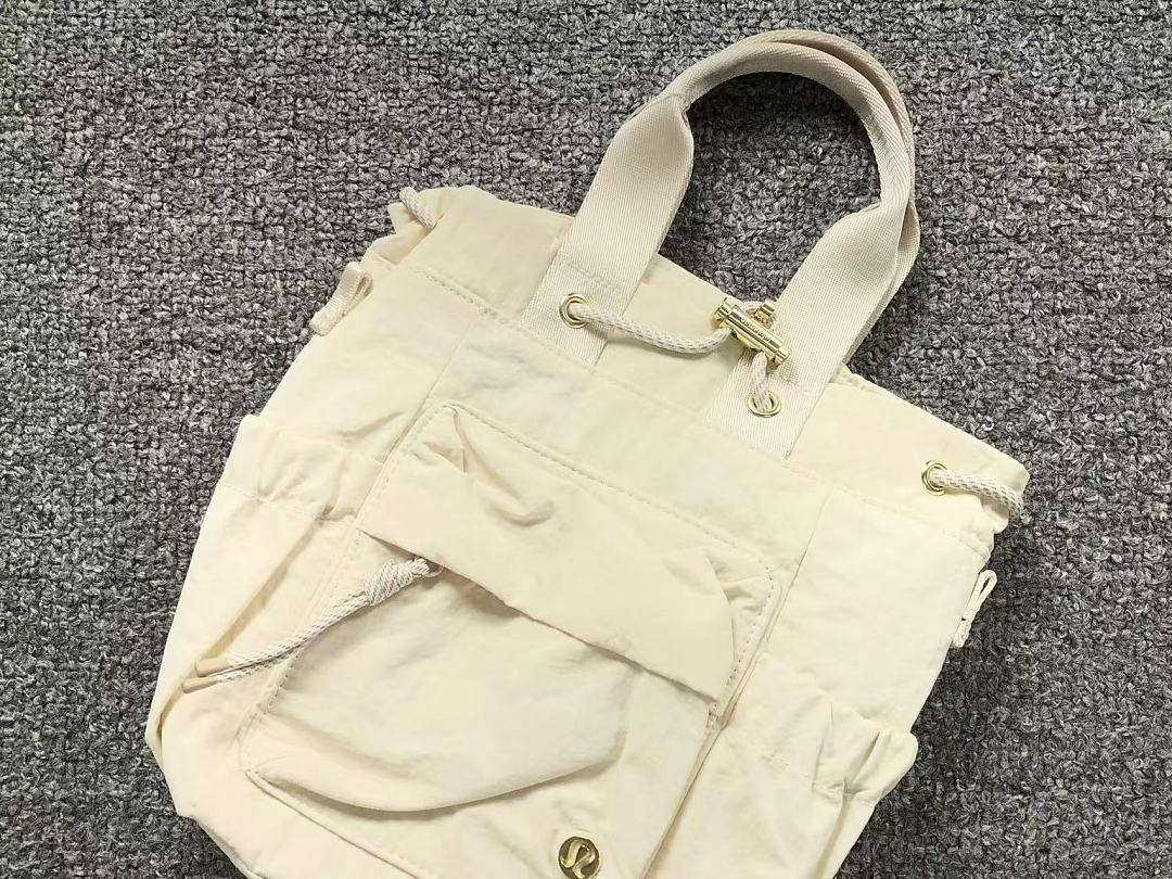 On Running 168 LULULEMON BAG 4206272177 (Long 24CM* Wide 12CM* High 24CM) - Image 12