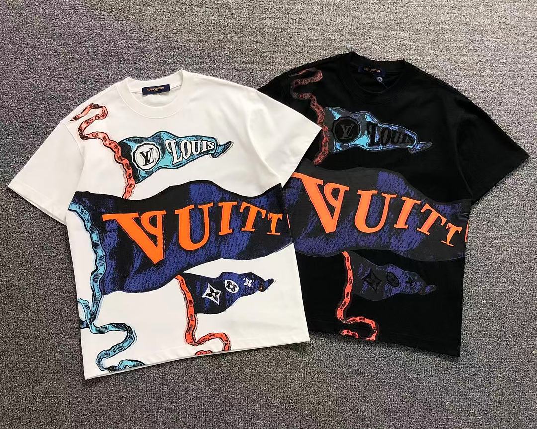 Louis Vuitton 125 L⭐ T-SHIRT 2208032915 (Im 170Cm 60Kg I Wear Size S In The Phot) - Image 5