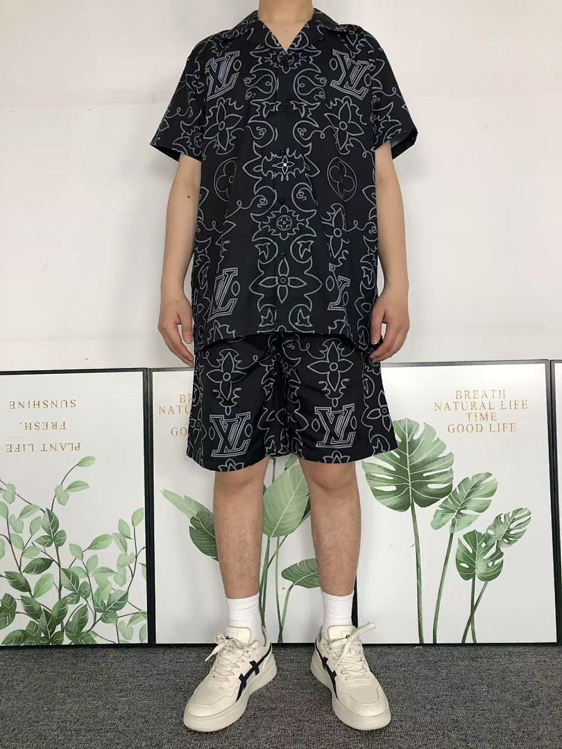 Louis Vuitton SHORTS 95 L⭐ SHIRT - Image 4