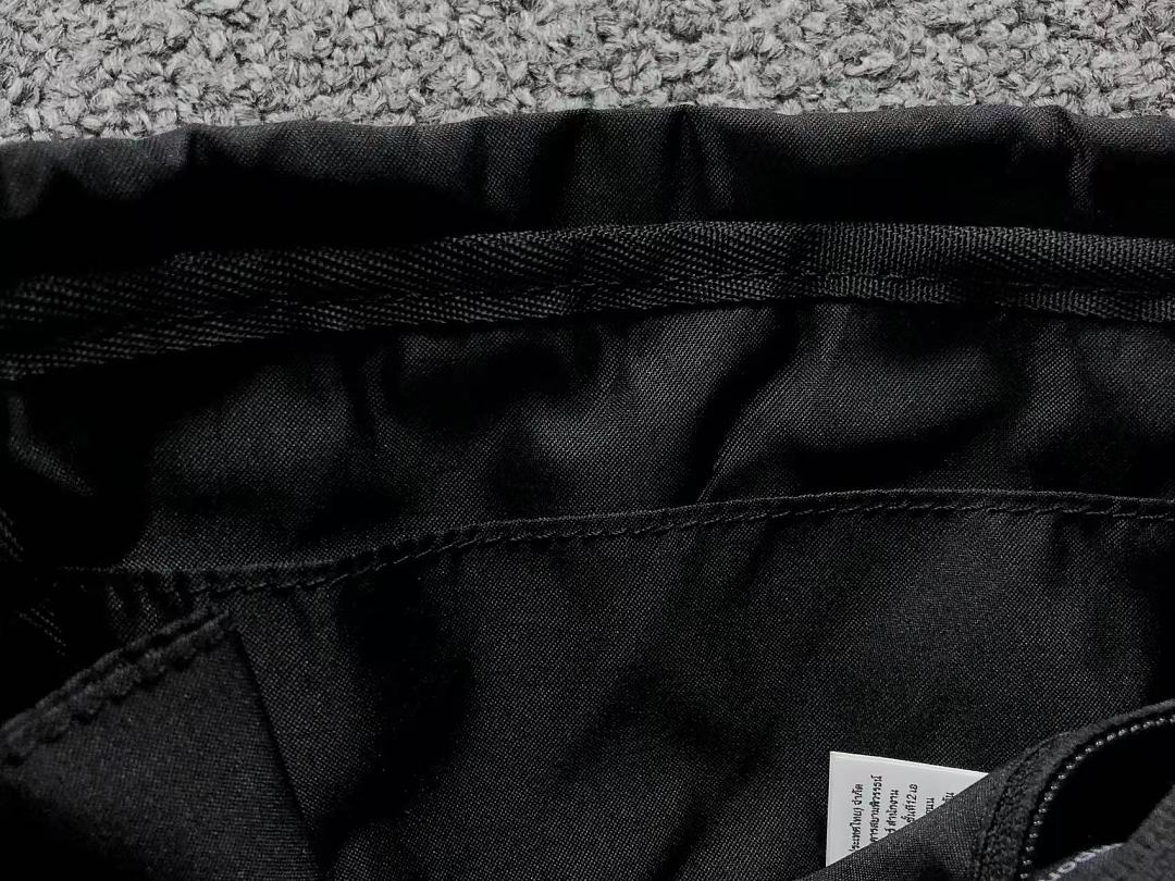 On Running 168 LULULEMON BAG 4207031377 (Long 15CM* Wide 9CM* High 19CM) - Image 31