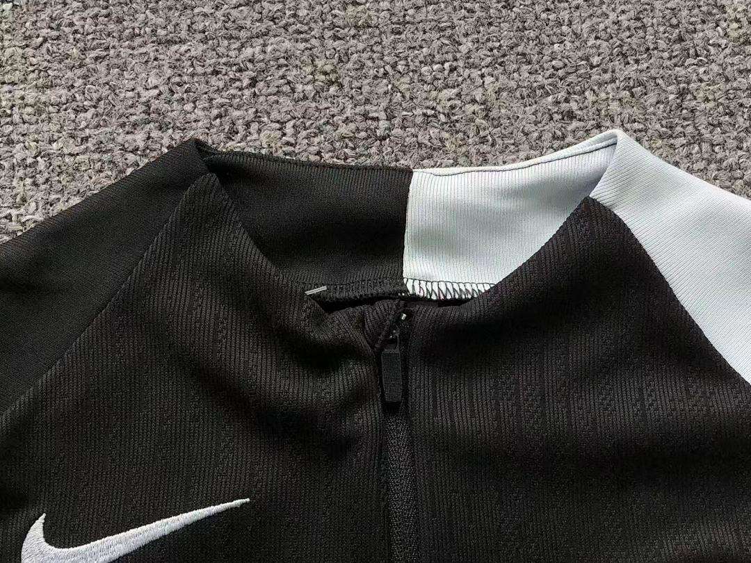 Chanel 135 FOOTBALL LONG SLEEVED TROUSERS - Image 17