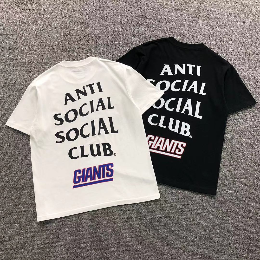Christian Louboutin 88 ANTI SOCIAL CLUB T-SHIRT 3206211302 (Im 170Cm 60Kg I Wear Size M In The Phot)