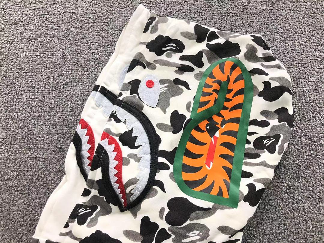 Bape 175 BAPE HOODIE 52070715158 (Im 170Cm 60Kg I Wear Size M In The Phot) - Image 15