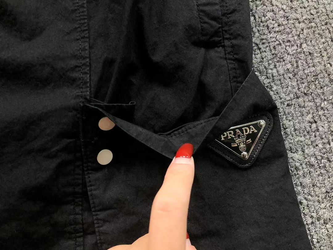 Prada 195 P⭐A⭐A SHORTS 22072012001 (Im 170Cm 60Kg I Wear Size M In The Phot) - Image 24