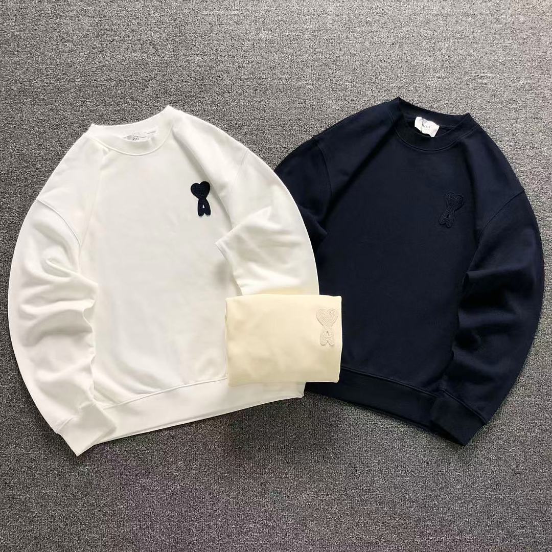 AMI 135 AMI HOODIE 3208164117 (Im 170Cm 60Kg I Wear Size M In The Phot)