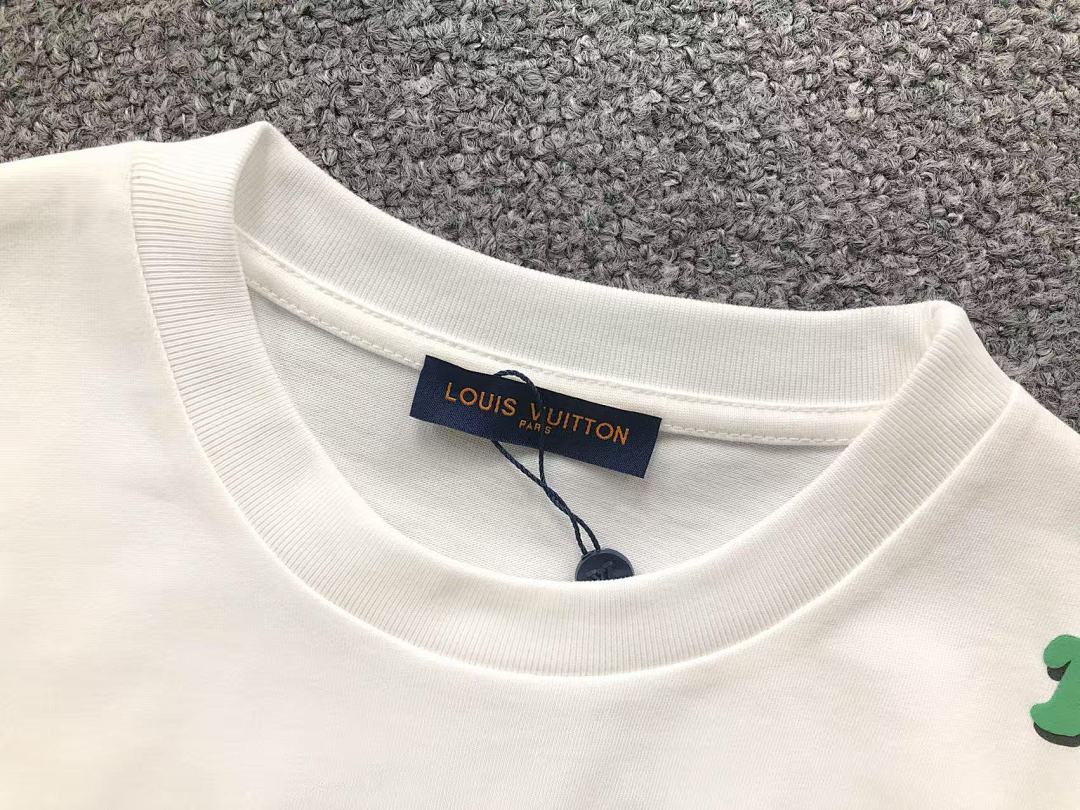 Louis Vuitton 115 L⭐ T-SHIRT 41062607126 (Im 170Cm 60Kg I Wear Size XS In The Phot) - Image 14