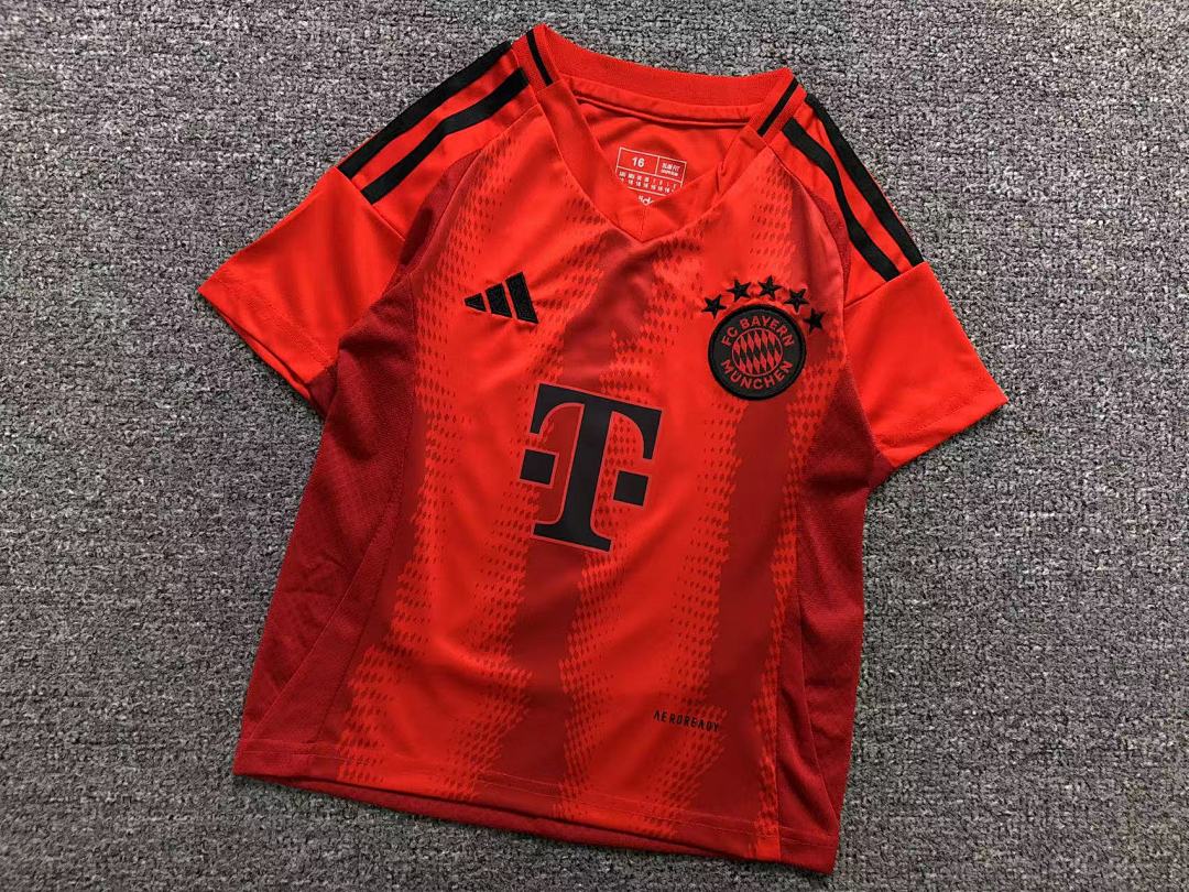 Chanel 68 FOOTBALL CHILD T-SHIRT - Image 7