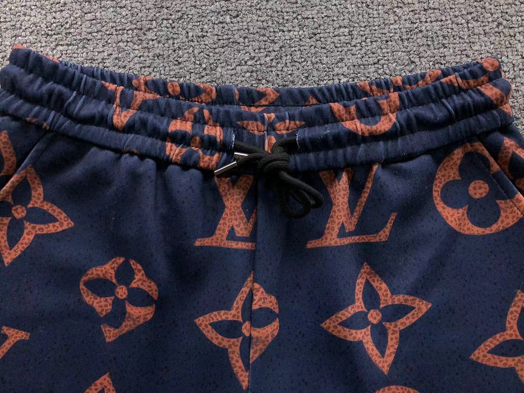 Louis Vuitton SHORTS175 L⭐ T-SHIRT SHORTS 22050509125 (Im 170Cm 60Kg I Wear Size M In The Phot) - Image 27