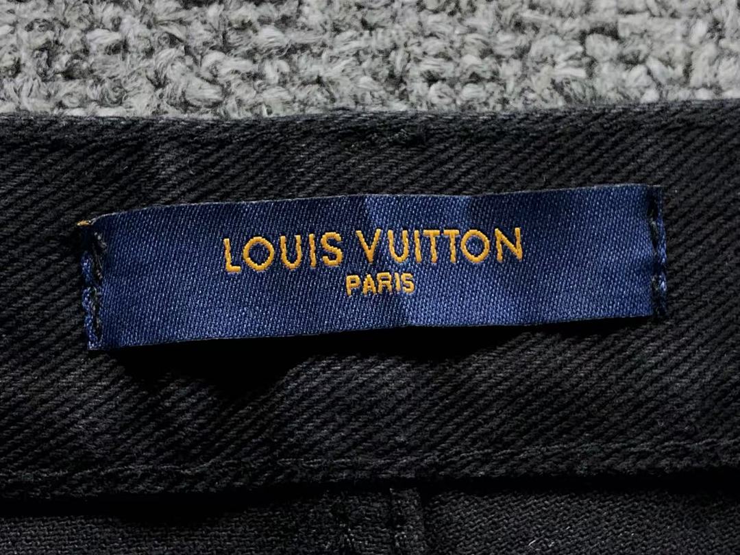 Louis Vuitton 195 L⭐ - Image 29