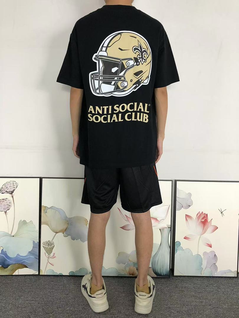 Christian Louboutin 88 ANTI SOCIAL CLUB T-SHIRT 126211602 (Im 170Cm 60Kg I Wear Size L In The Phot) - Image 4
