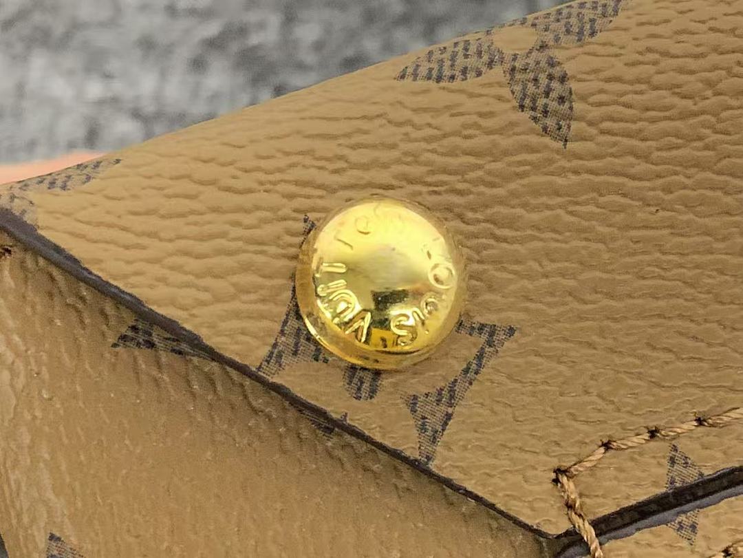 Louis Vuitton 135 L⭐ BAG 4105052513 (Long 13CM* Wide 7CM*16CM) - Image 30