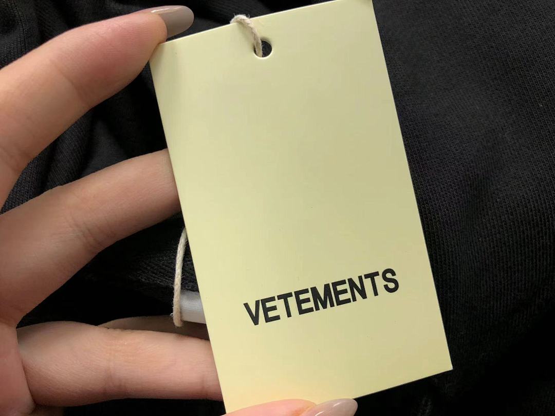Vetements 238 VETEMENTS - Image 22
