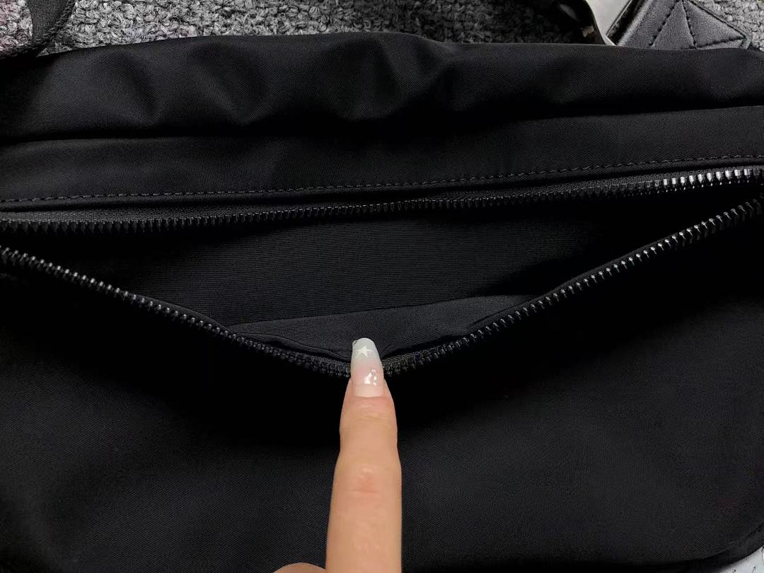 Unbranded 298 OFF-WHITE BAG 219224901 (Long 34CM* Wide 13CM* High 20CM) - Image 12