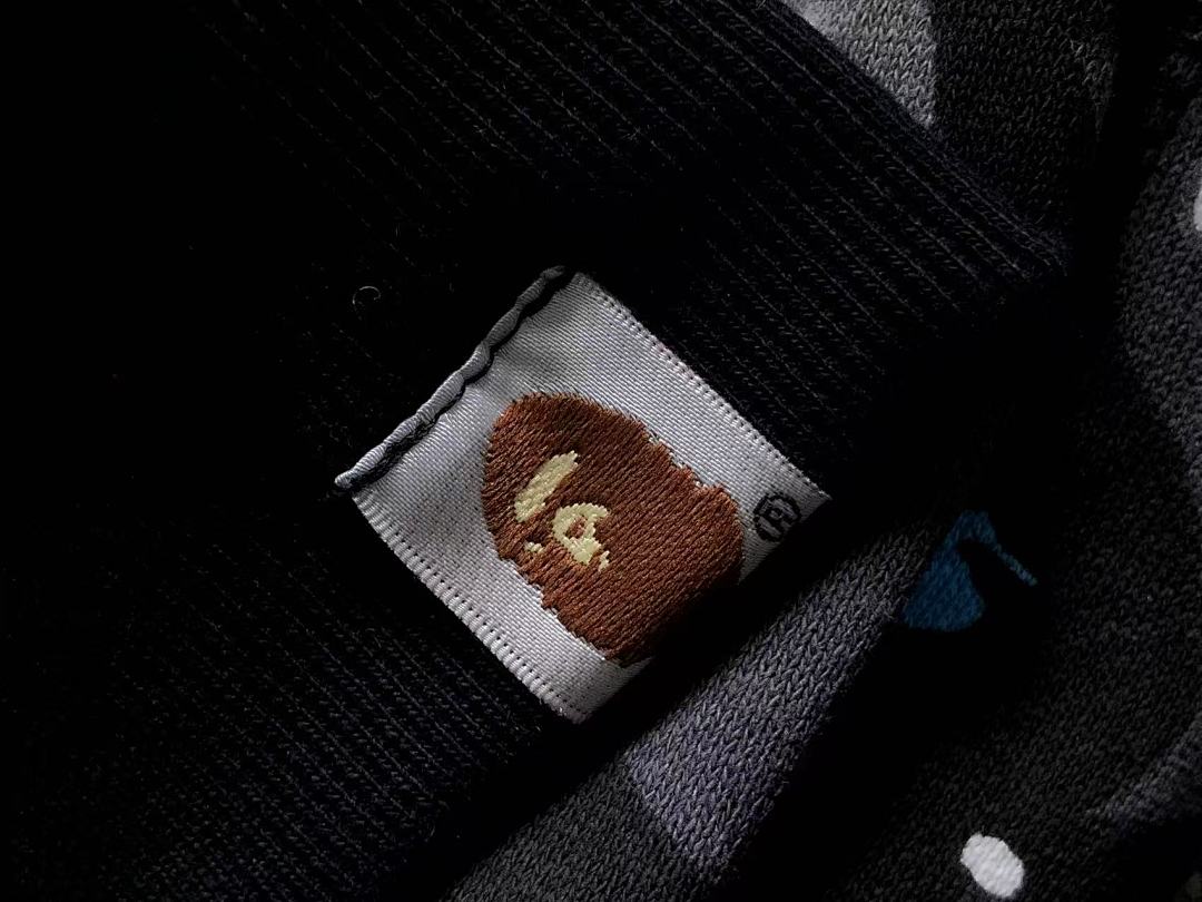 Bape 215 BAPE HOODIE 3203210817 (Im 170Cm 60Kg I Wear Size M In The Phot) - Image 15