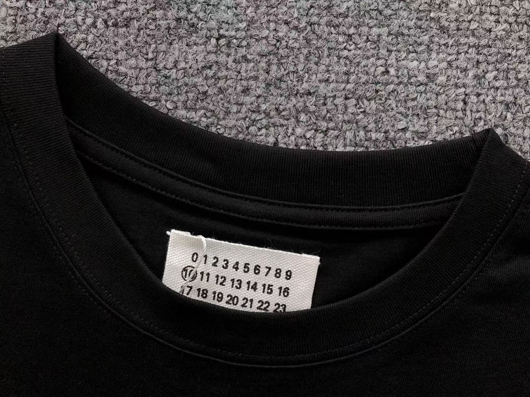 On Running 78 MAISON MARGIELA T-SHIRT 4107052686 (Im 170Cm 60Kg I Wear Size 46 In The Phot) - Image 17