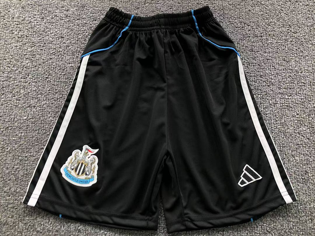 Chanel 75 FOOTBALL T-SHIRT SHORTS - Image 24