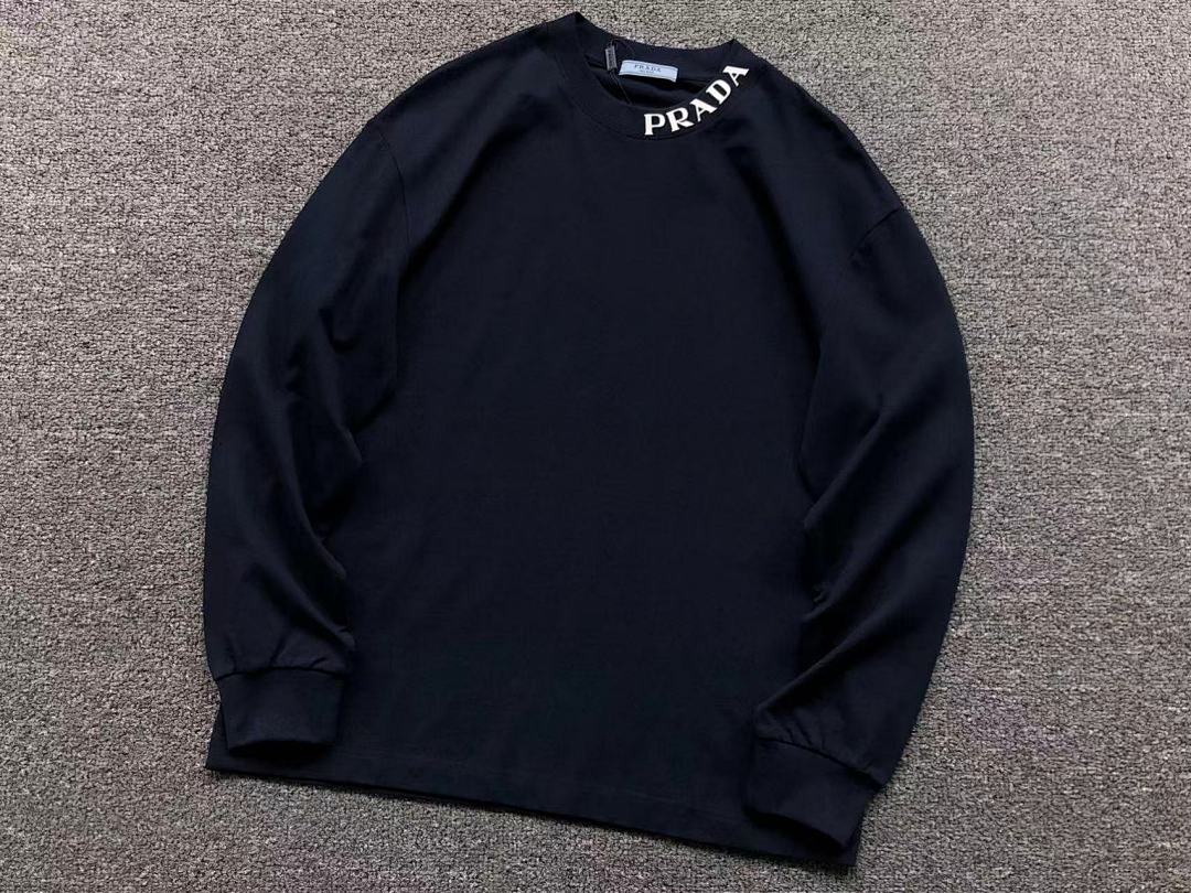 Prada 135 P⭐A⭐A LONG SLEEVED 3109020321 (Im 170Cm 60Kg I Wear Size M In The Phot) - Image 9