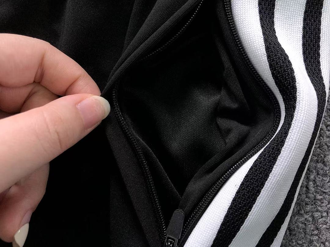 Chanel 135 FOOTBALL LONG SLEEVED TROUSERS - Image 28