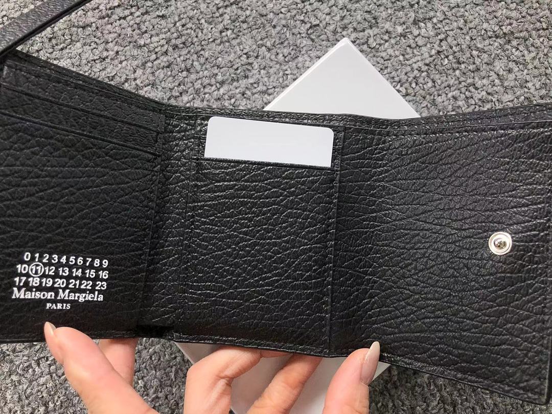 On Running 175 MAISON MARGIELA BAG 3206182121 (Long 11CM* High 8CM) - Image 10