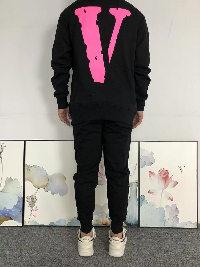 On Running 118 VLONE HOODIE 510112491 (Im 170Cm 60Kg I Wear Size S In The Phot) - Image 4