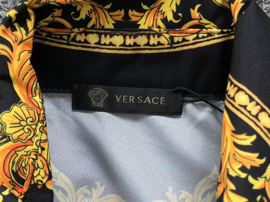 Versace 118 V⭐⭐SA⭐E SHIRT A26 311043039 (Im 170Cm 55Kg I Wear Size L In The Phot) - Image 18